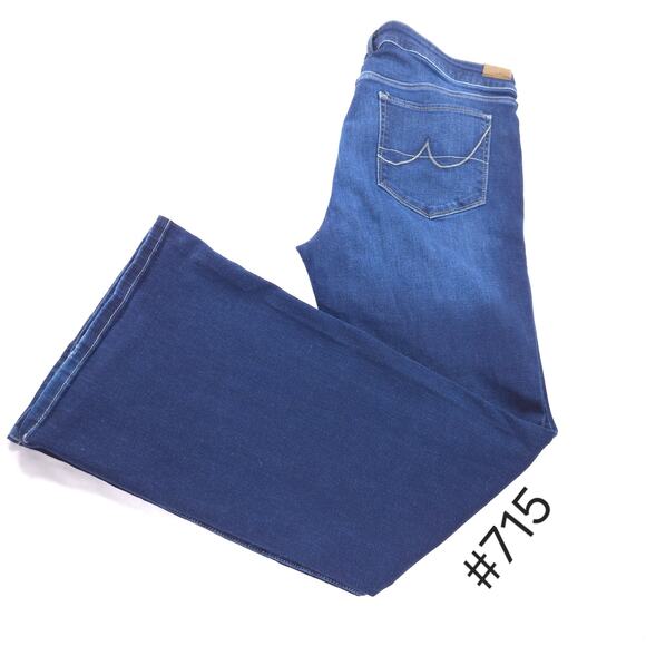 Ariat Perfect Rise Flare Button Zip Denim Medium Wash Jeans Womens Size 34R Blue - Picture 1 of 8